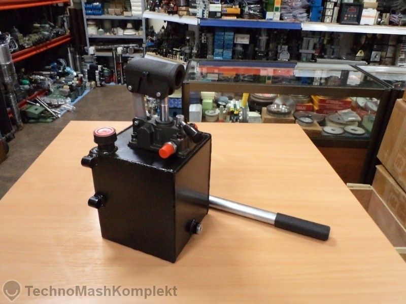 ръчна хидравлична помпа