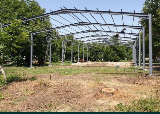 Vand hală metalică demontabilă, dimensiuni 10 m lățime x 20 m lungime