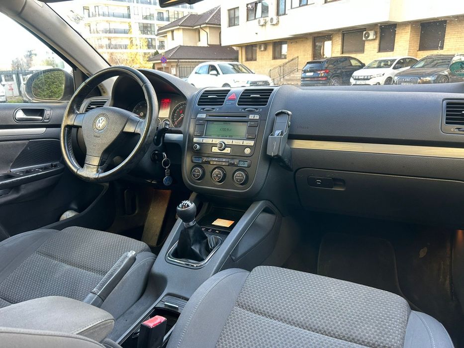 Vand VW Golf 5 2009 îngrijit!
