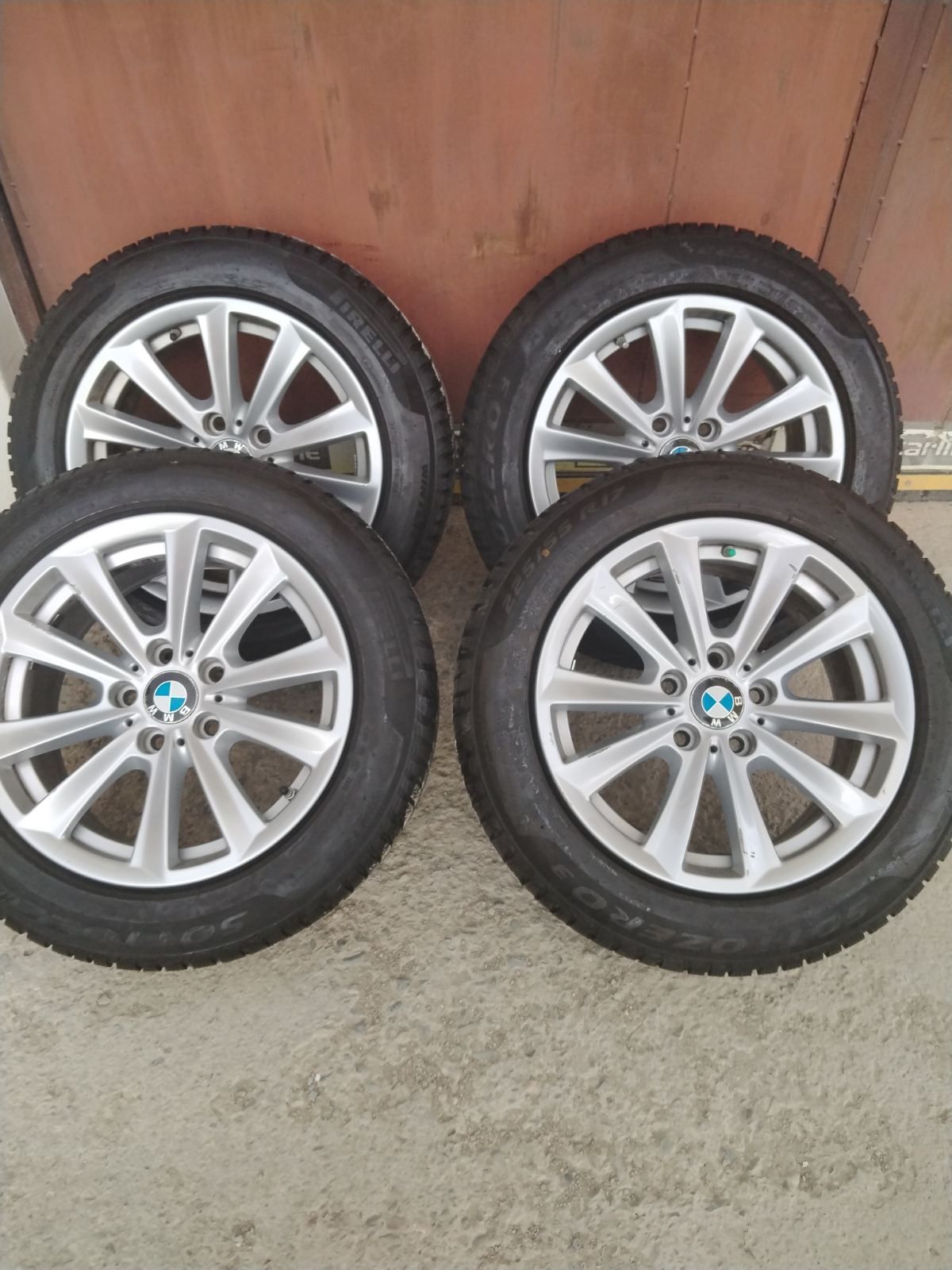 Зимни гуми Pirelli 225 / 55 R17 DOT 4020