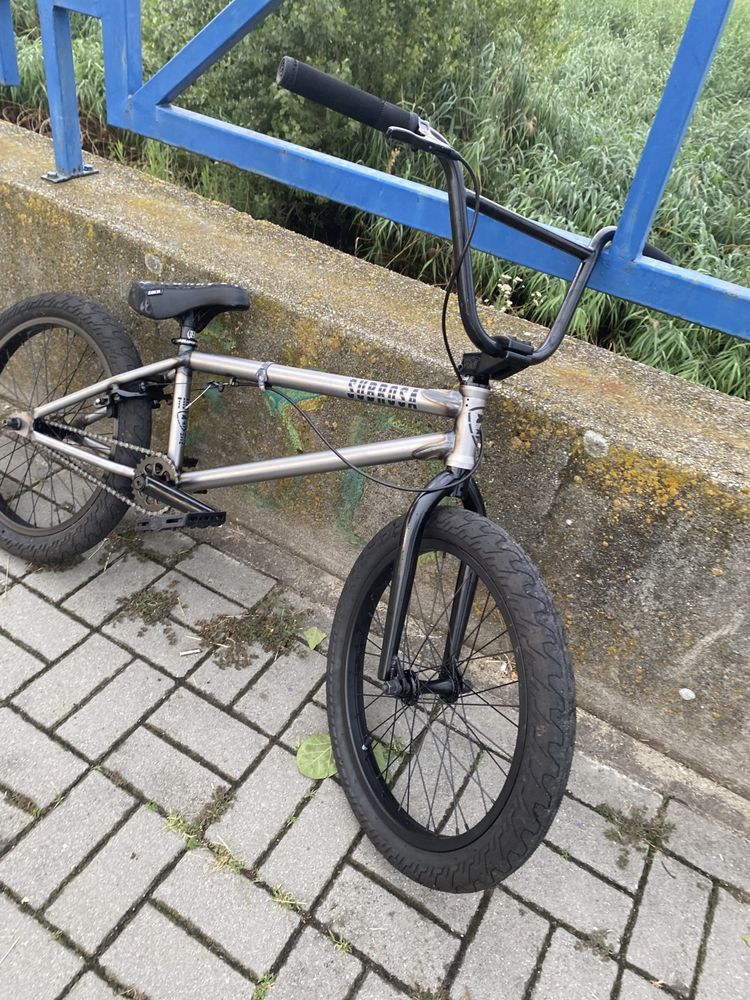 Vand bmx subrosa aproape nou