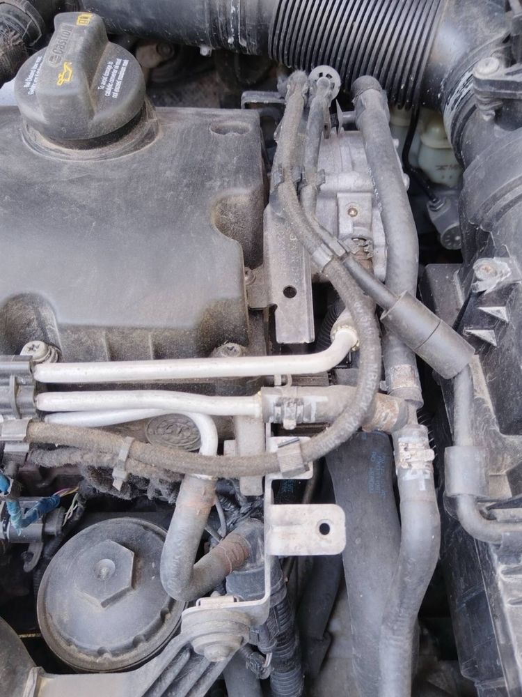 Продавам VW CADDY 1.9 TDI