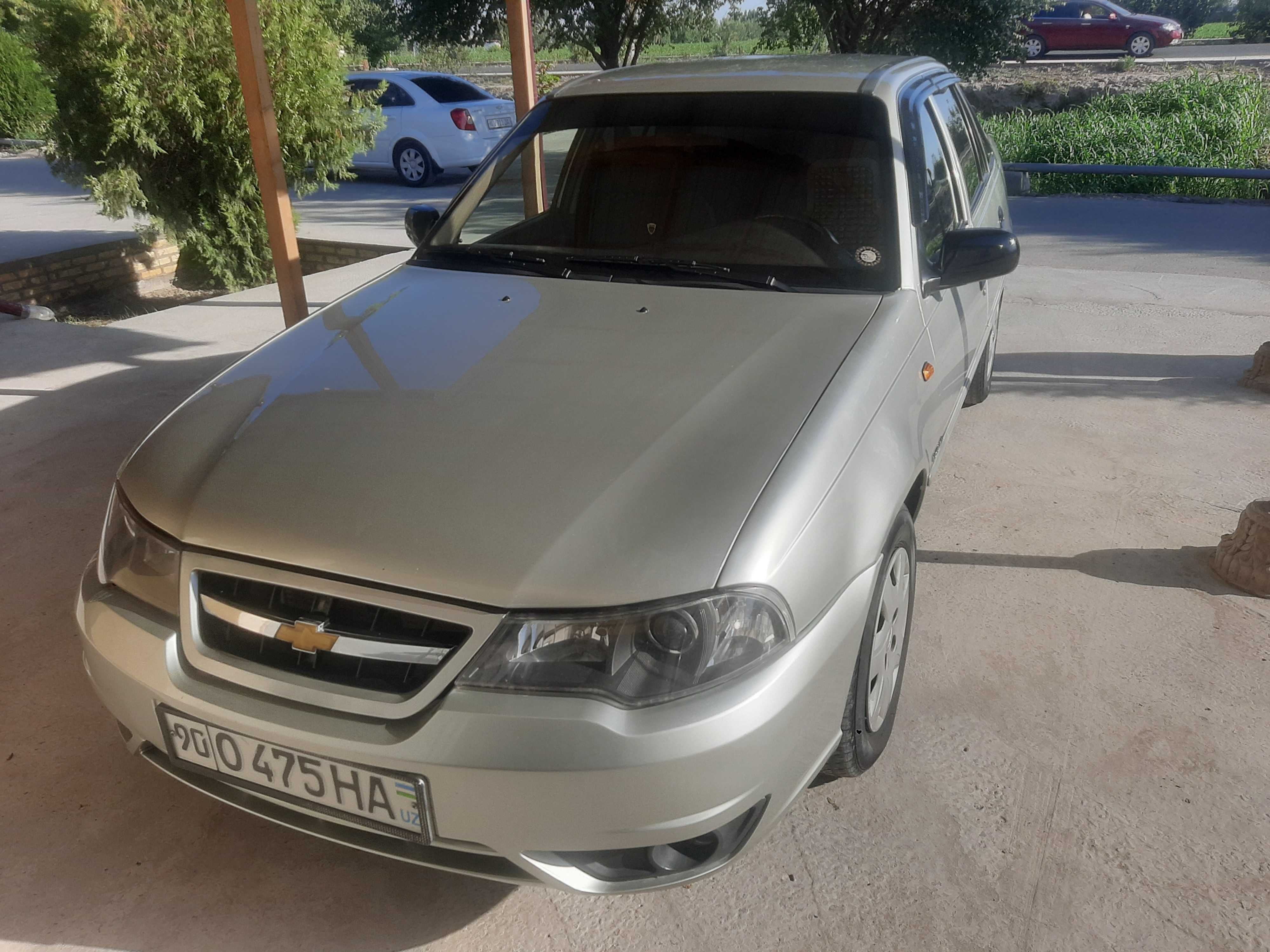 Нексия 2 сотилади 2009 йил
