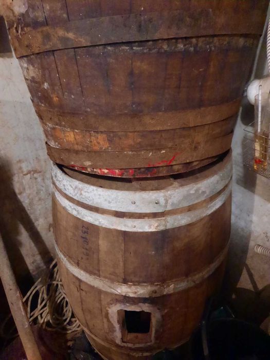 Бурета за вино 220 л. малко използвани