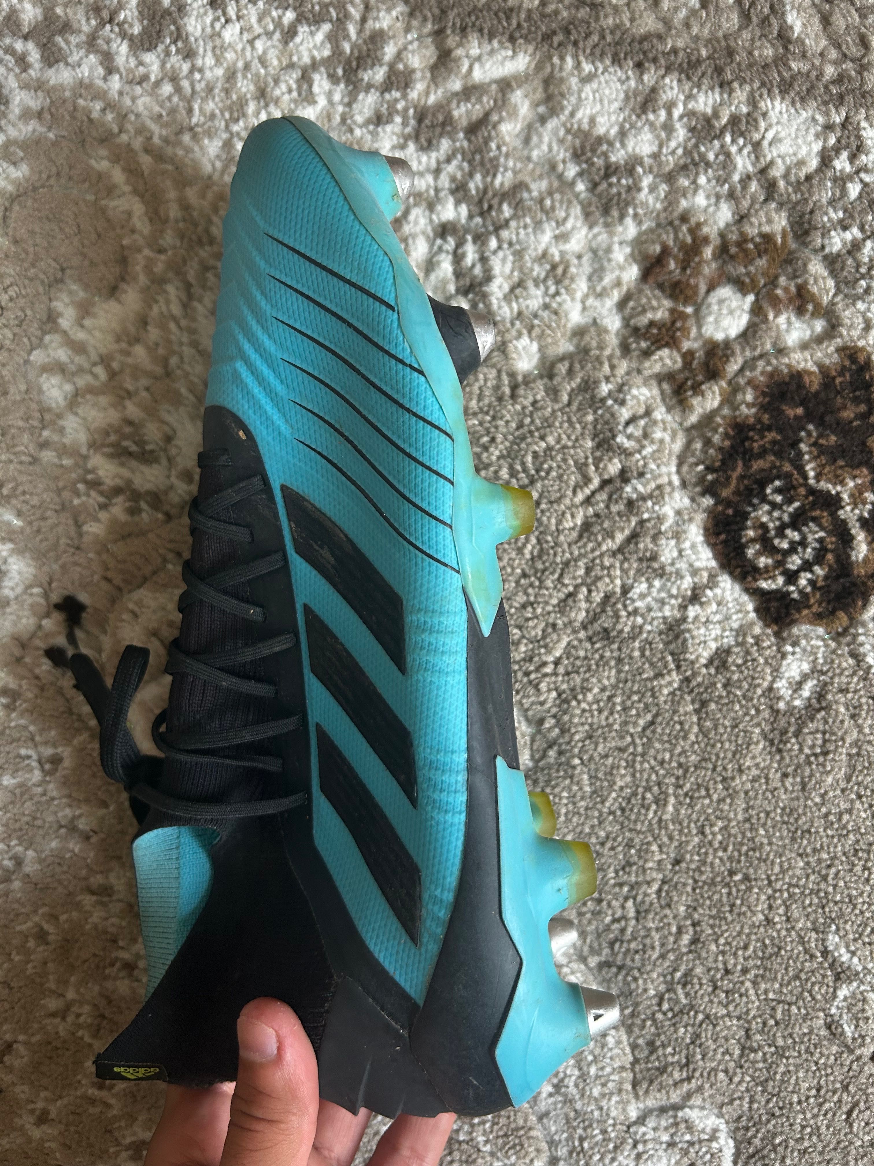 Бутонки Adidas predator