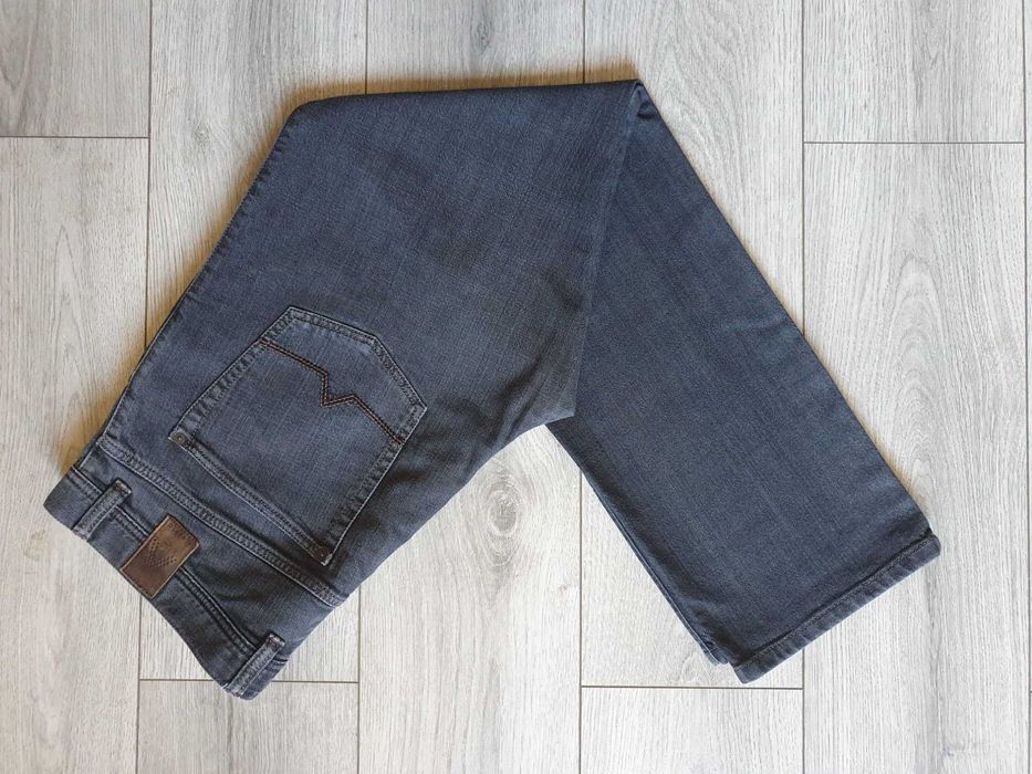 Blugi ALBERTO "Modern Fit" - Marime W40 L30 (Talie 106 cm)