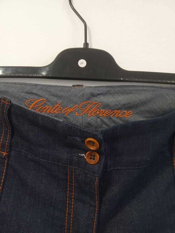 Новые женские джинсы.  Итальянский бренд CONTE OF FLORENCE.