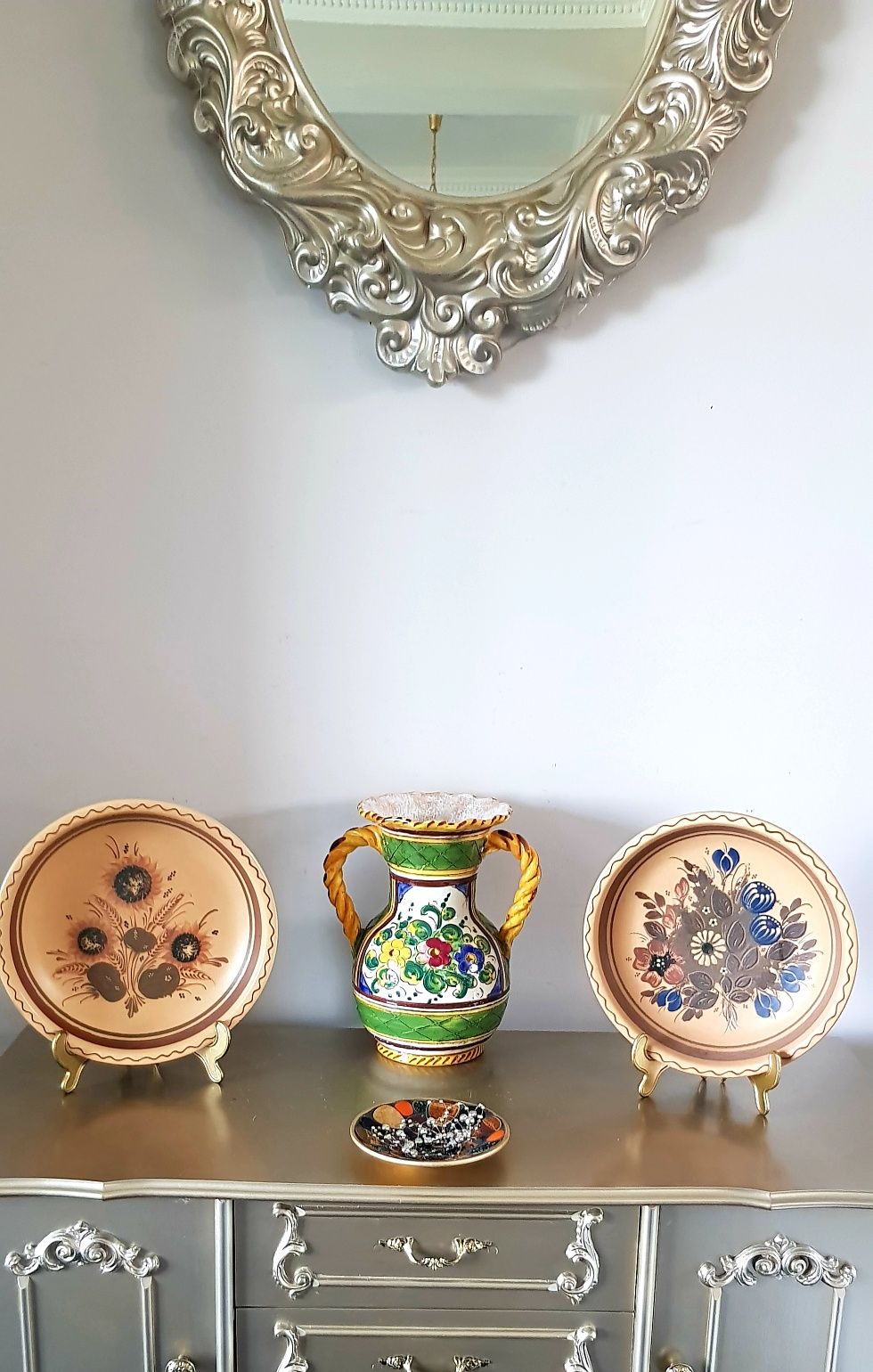 Farfurii/Carafa vechi din ceramică italiană glazurata