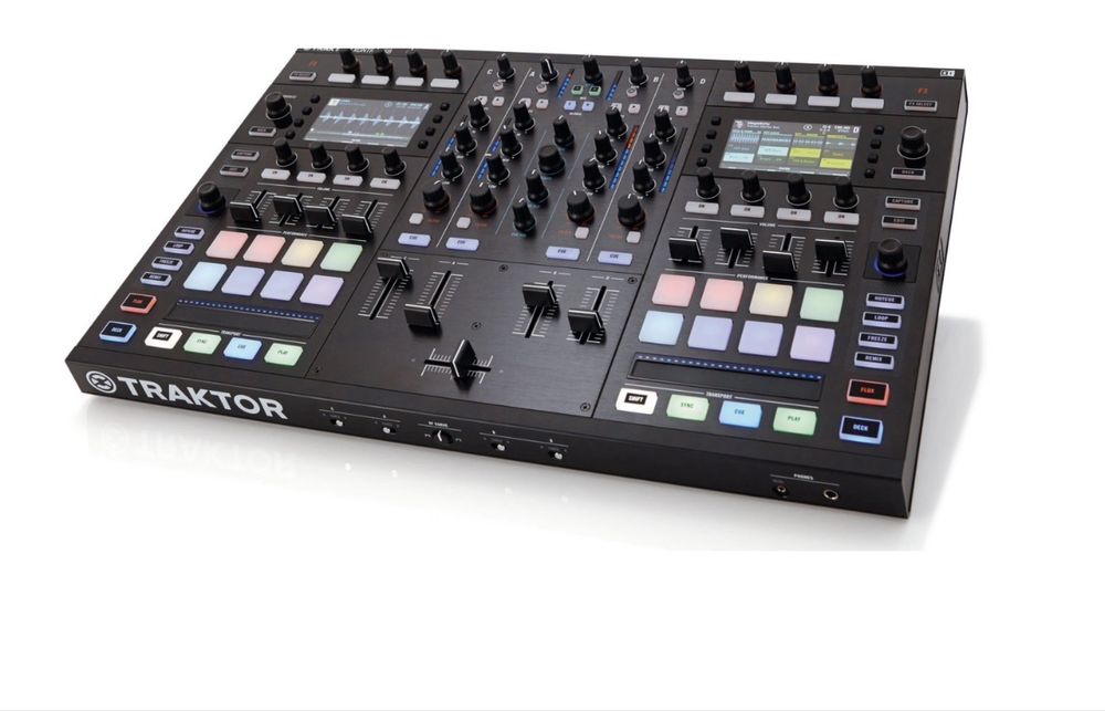 Traktor Kontrol S8 и flight case