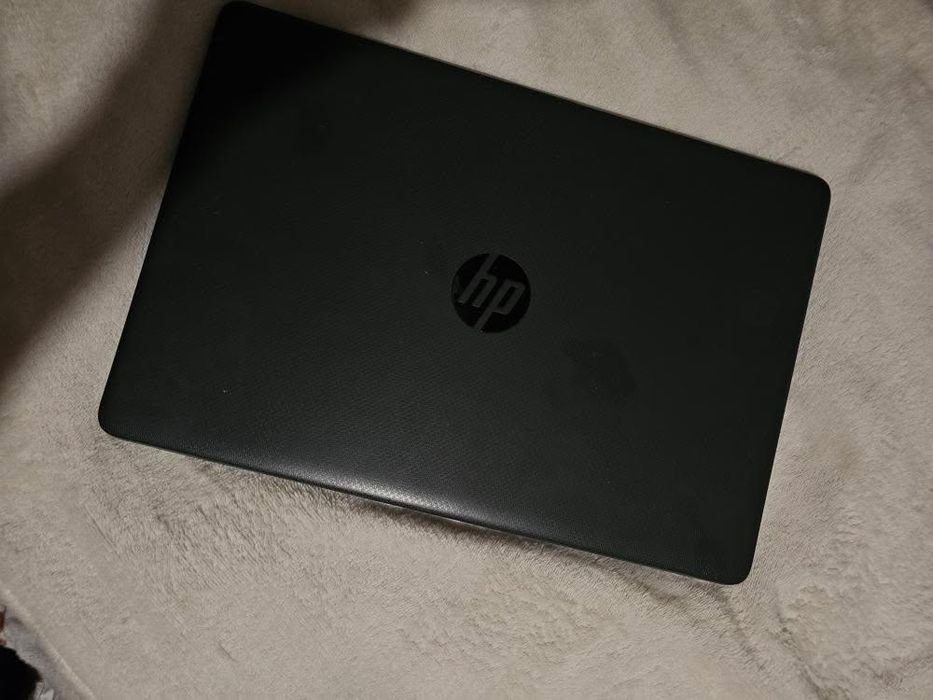 Лаптоп HP 255 G8