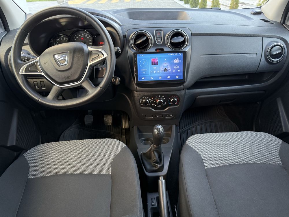 Dacia Lodgy 1.6 benzina • Facelift • An 2018 • Euro 6 • Navi Mare