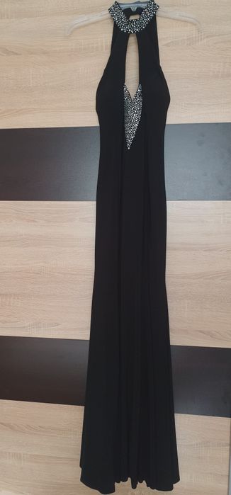 Официална черна рокля