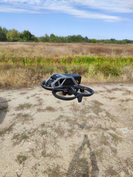 DJI Avata cu 3 baterii