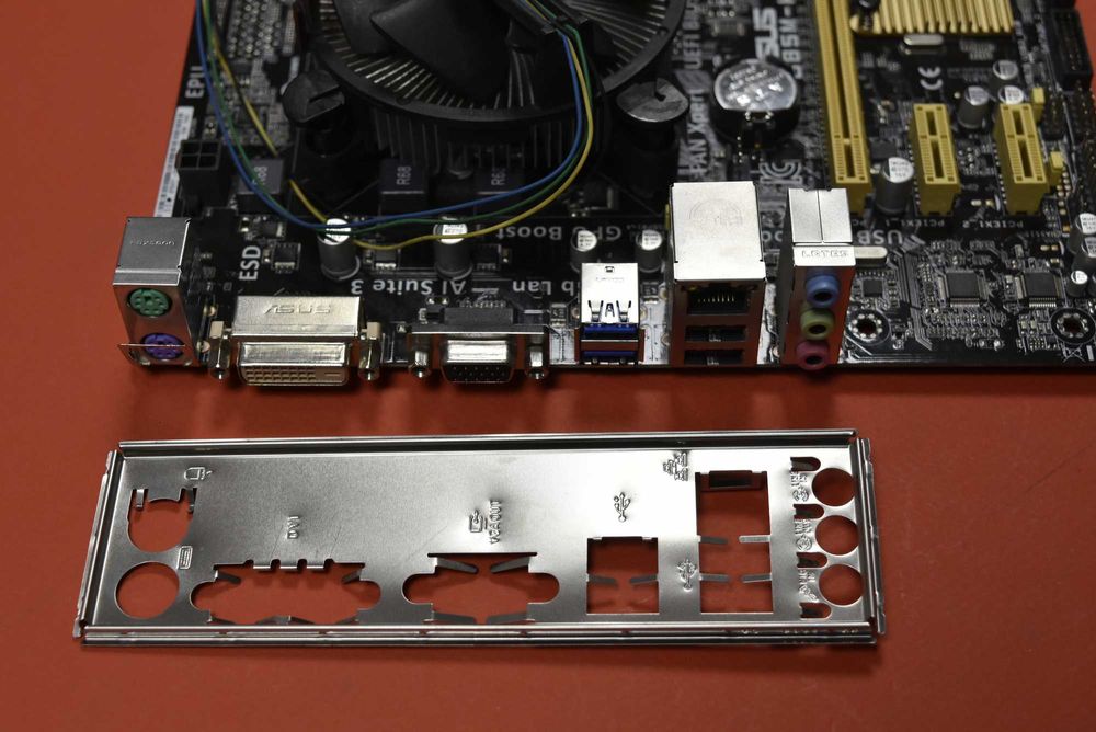 ASUS B85M-K + I5 4460 + CPU Cooler - 1150 сокет . Дъно и процесор.