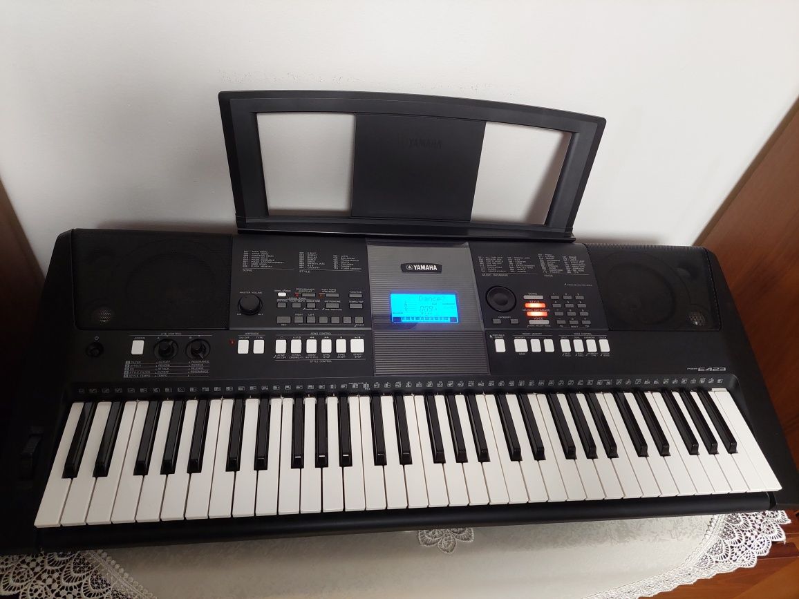 Orga Yamaha PSR- E423