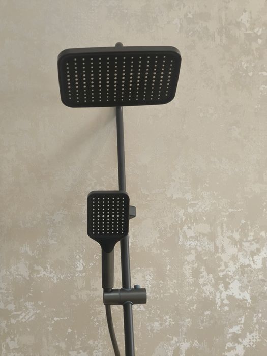 Ванна душ смеситель 3.хил режимда ишлайди холати янги ишлатилмаган