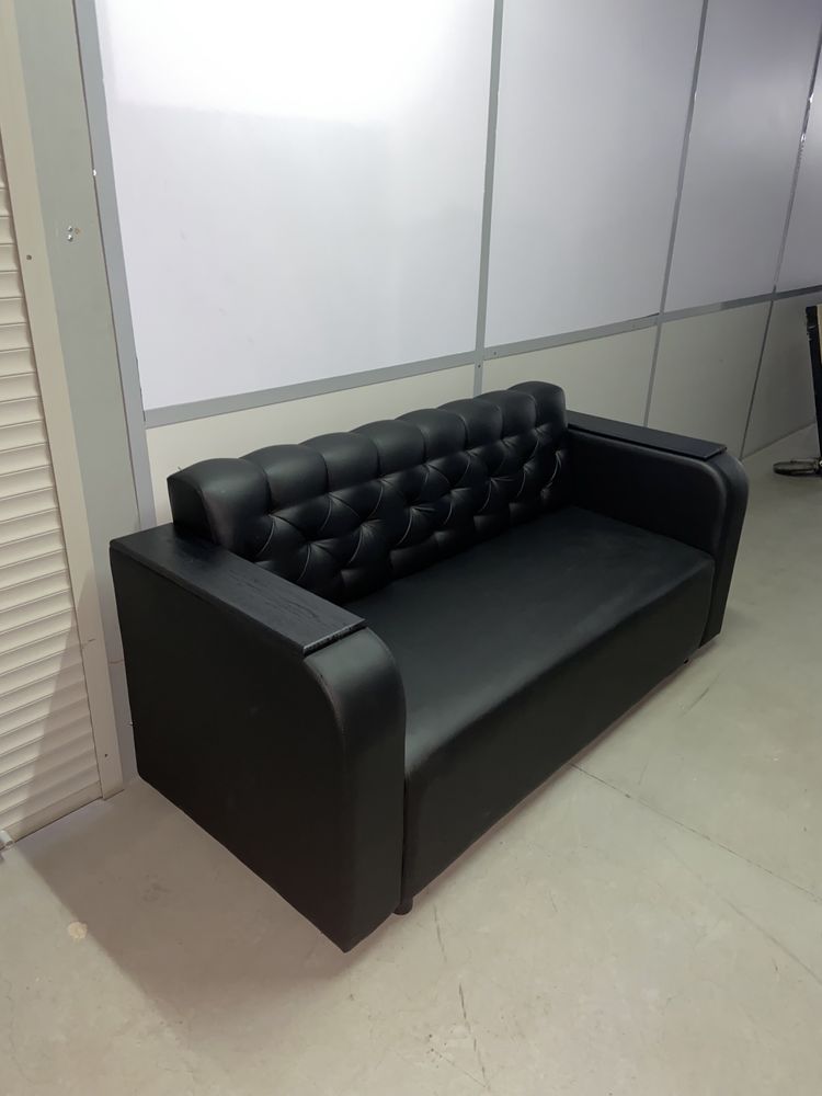 Офисный диван Черный Новый 170см Доставка по Астане