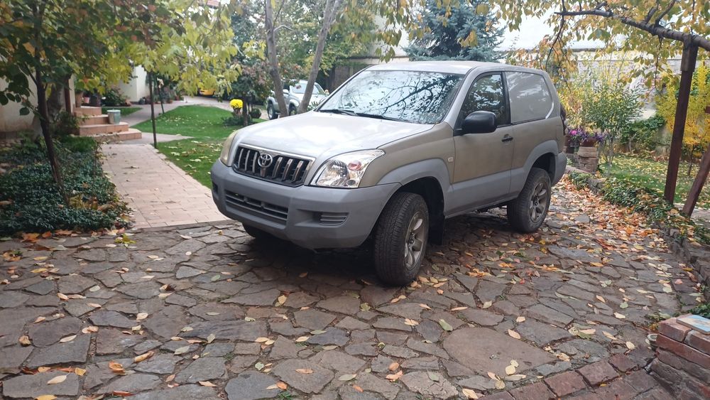 Toyota Landcruzer J120 Autoutilitara