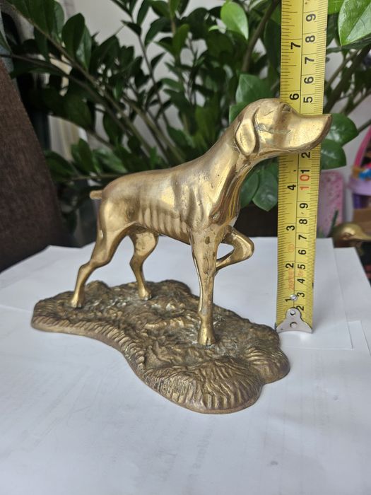 Statueta caine de bronz