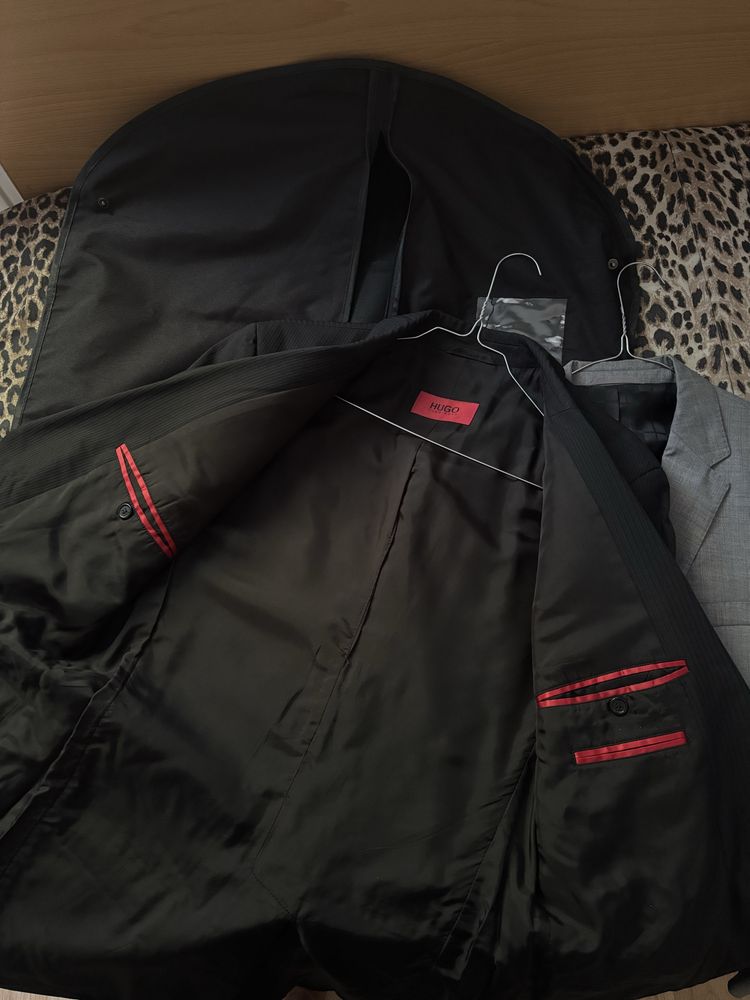 HUGO BOSS Цял костюм и сако