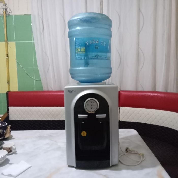 Продам диспансер для воды