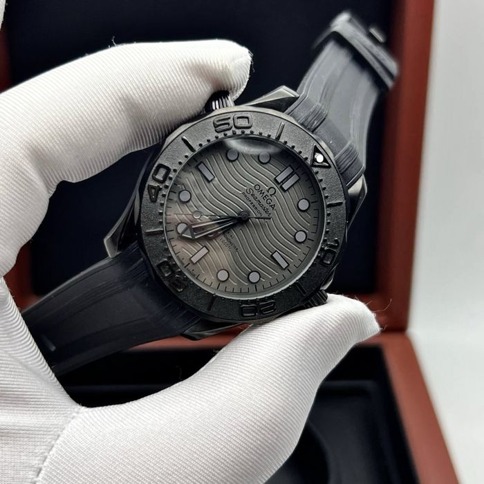 Omega Seamaster Black