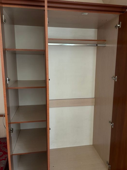 Продам спальный гарнитур