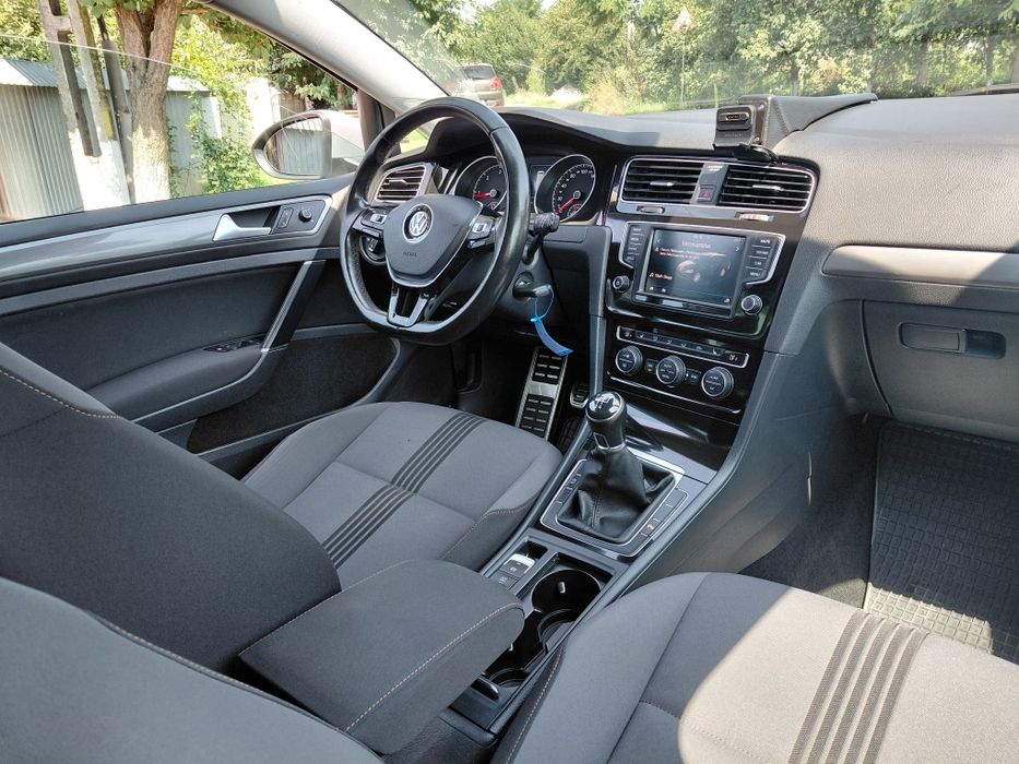 Golf 7 Allstar 2016 euro 6 fara Adblue schimb cu autoturism 8+1 locuri