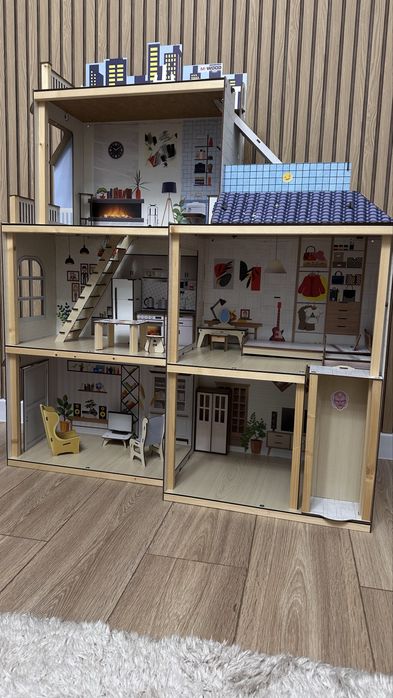 Детский деревянный домик для кукол