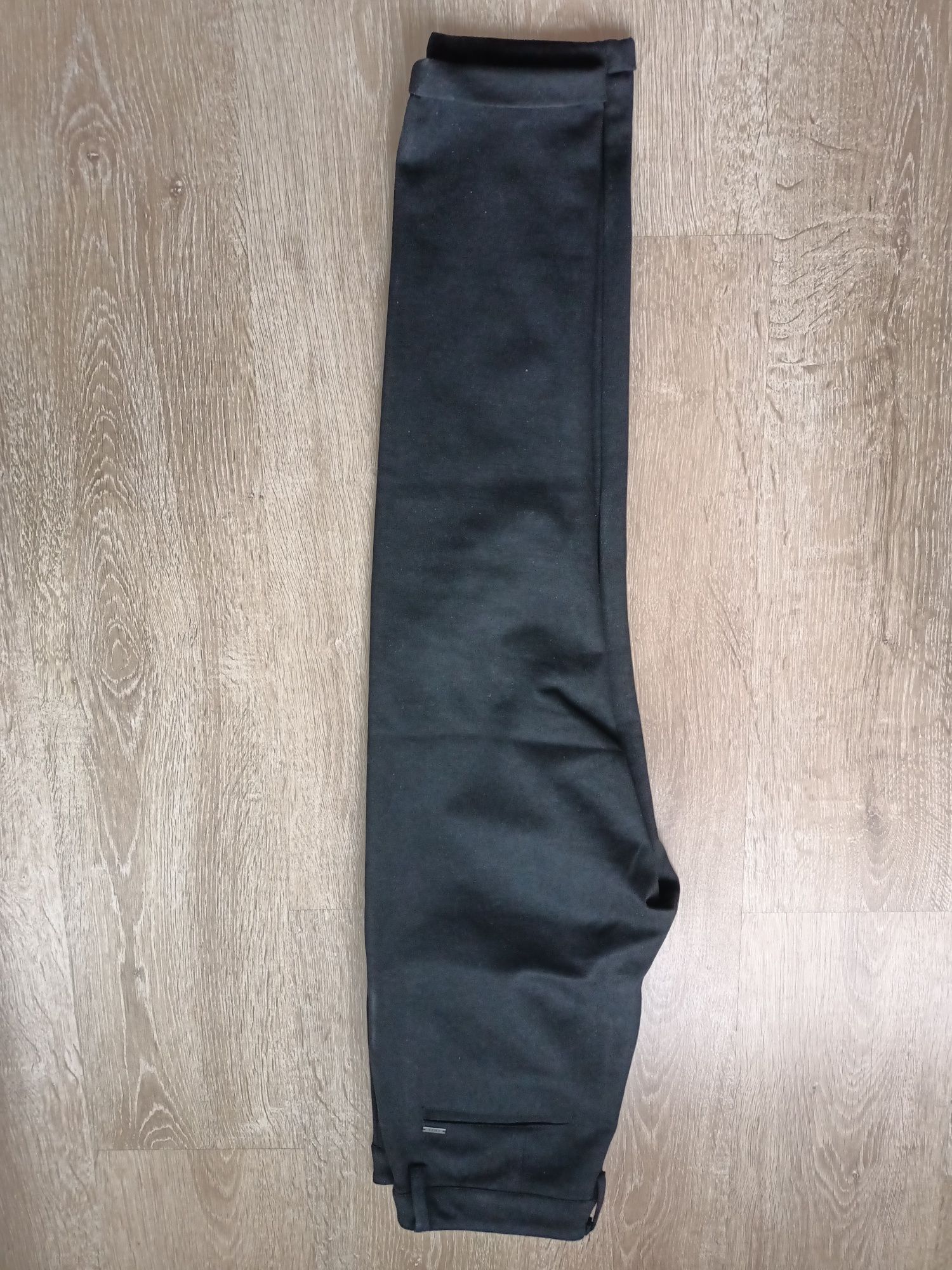 Pantaloni drepți/chino