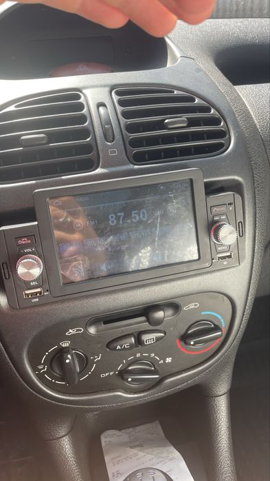 Vând Peugeot 206