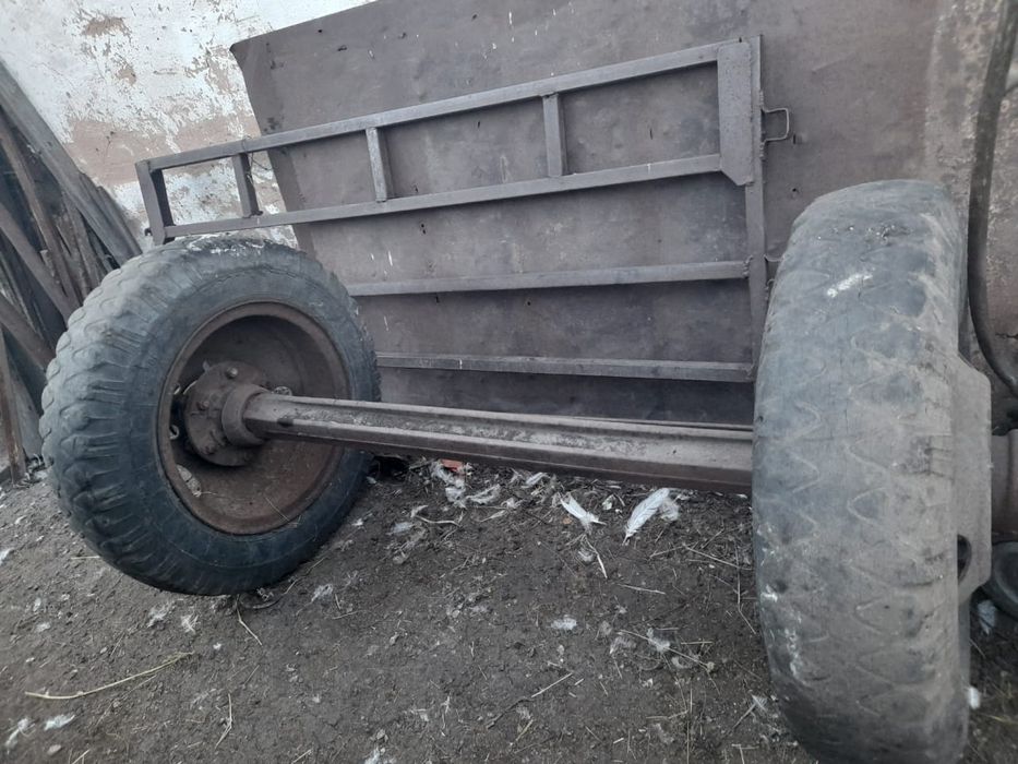 Продам ось на газоновских колёсах