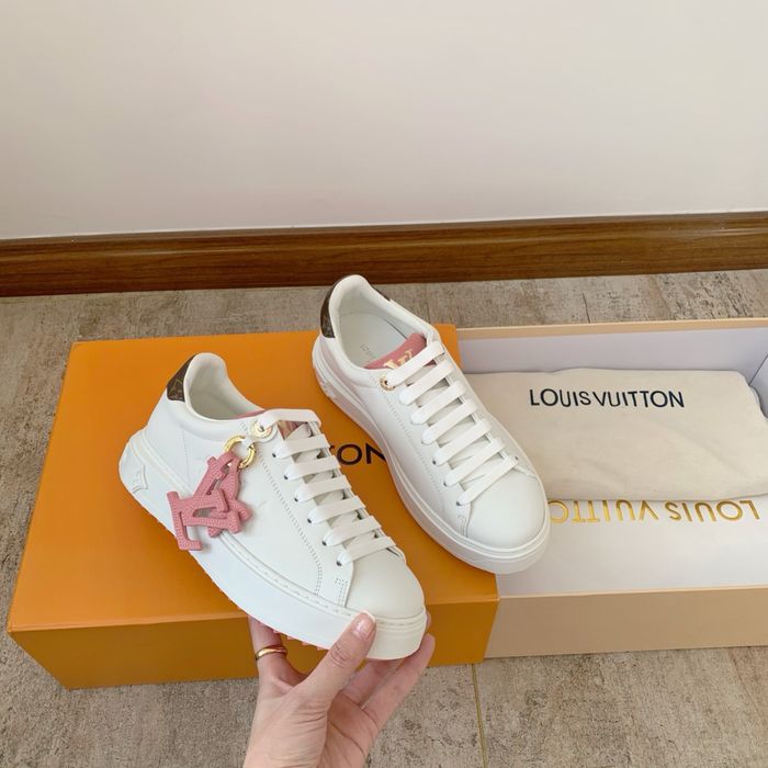 Adidasi Louis Vuitton