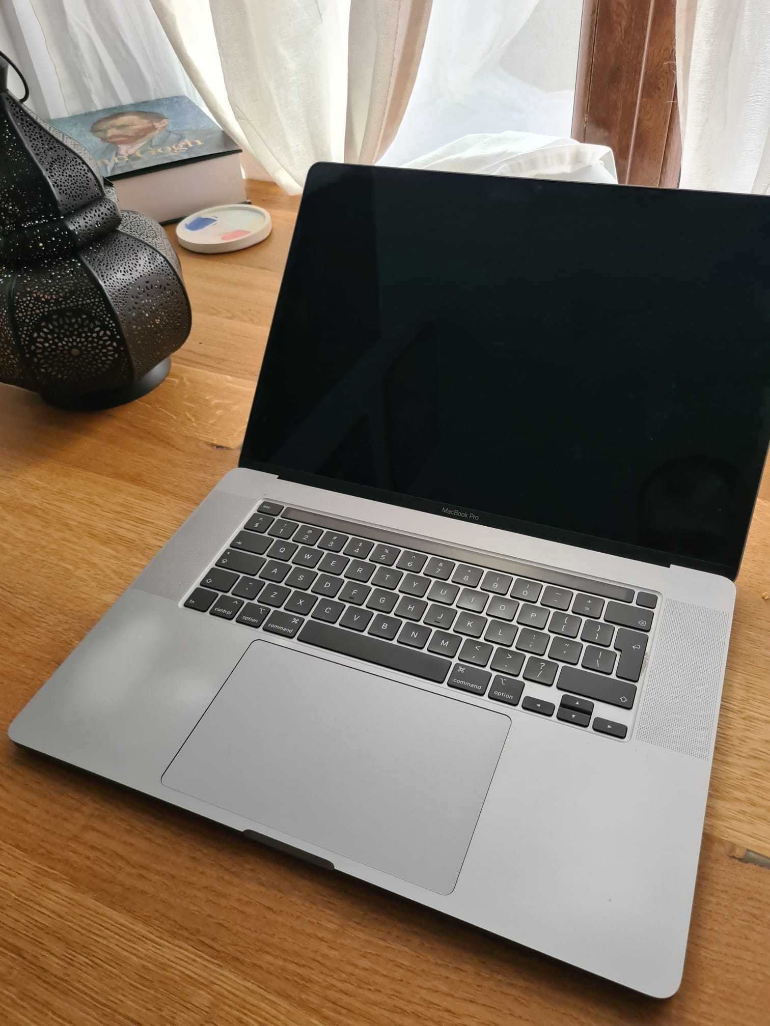 Macbook Pro 16 inch 2019 - 16 gb ram - i7 2.6ghz