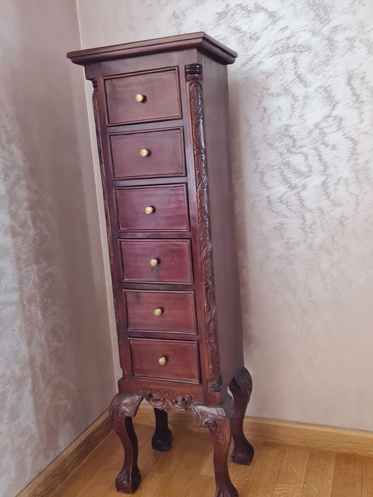 Dormitor deosebit lemn masiv sculptat 8 piese comoda tv