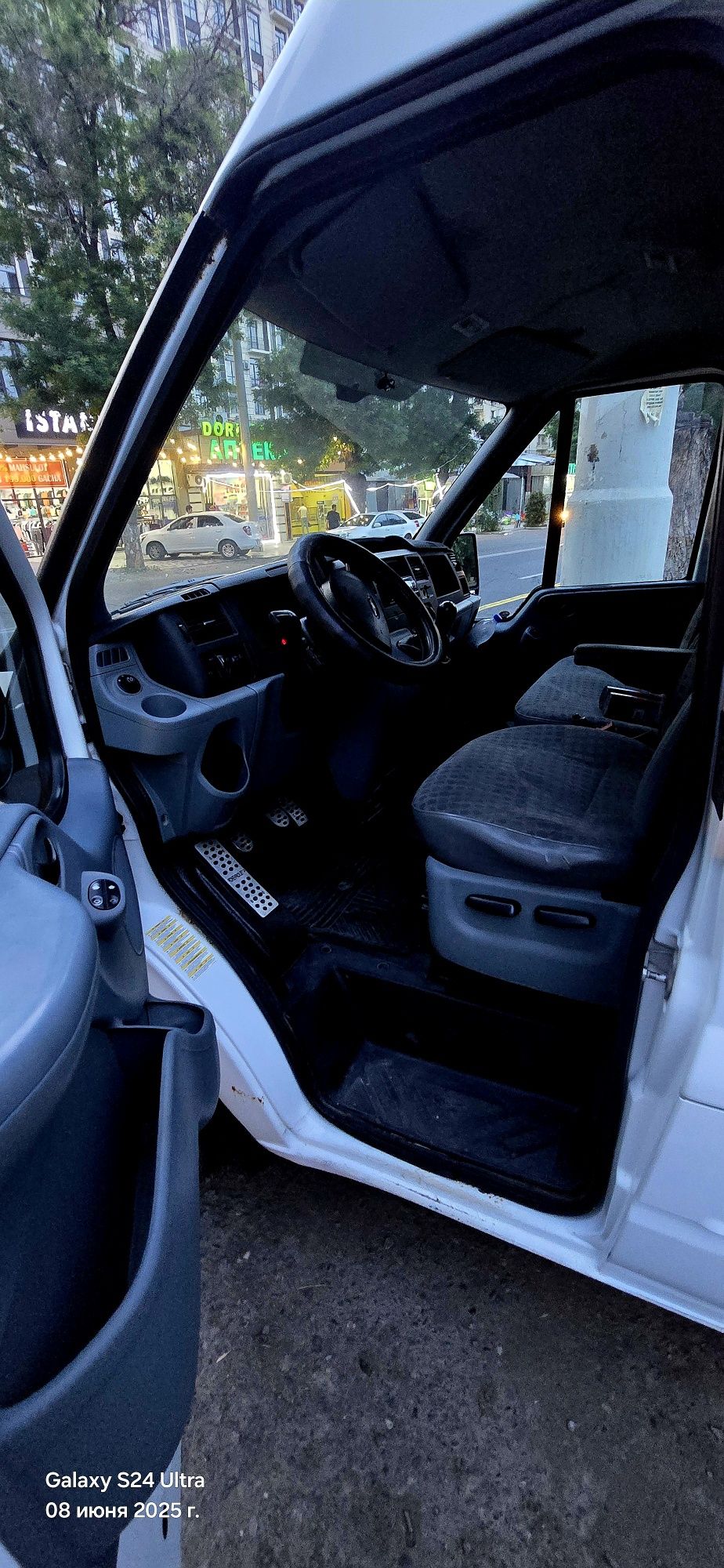 Ford transit metan gaz tayor furgon idyal sostayina hech qanqa ish yoq
