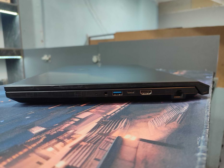 Мощный игравой ноутбук MSI Sword i7-13620H RTX4060(8GB)