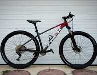 Vand Bicicleta TREK,10X1,impecabila,full Deore!