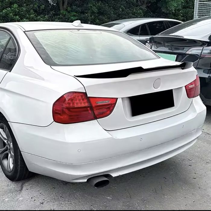 Eleron Lip Codita Portbagaj pentru BMW Seria 3 E90