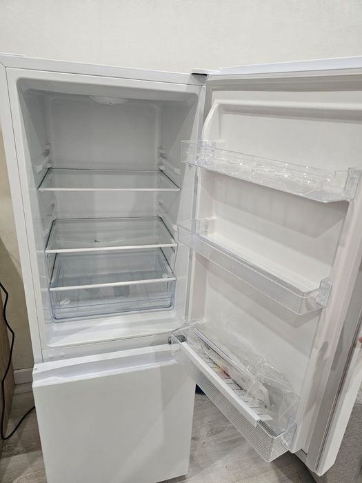 Новый холодильник недорого!