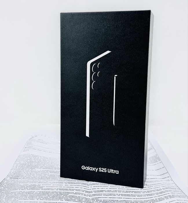 НОВ! Samsung Galaxy S25 Ultra 5G 512GB Titanium Gray 3г. Гаранция!