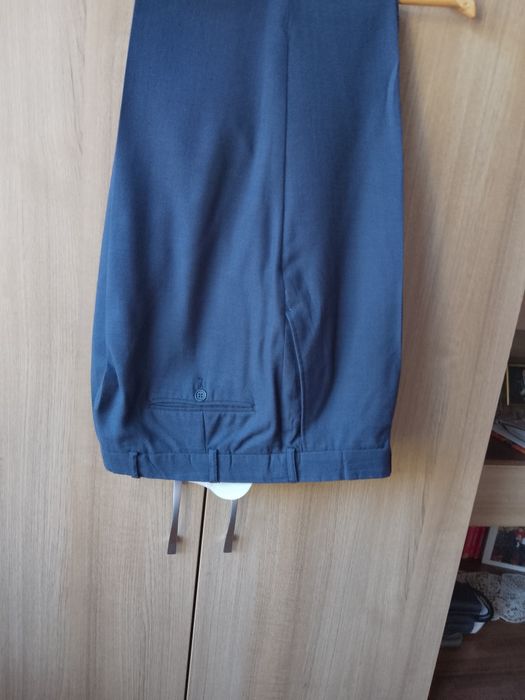 Costum barbati albastru .