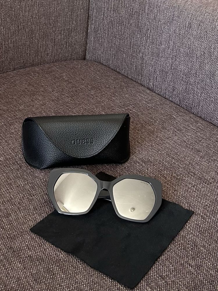 Слънчеви очила Guess