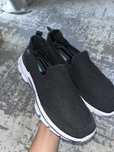 Новые кроссовки от Skechers Спортивный и удобный