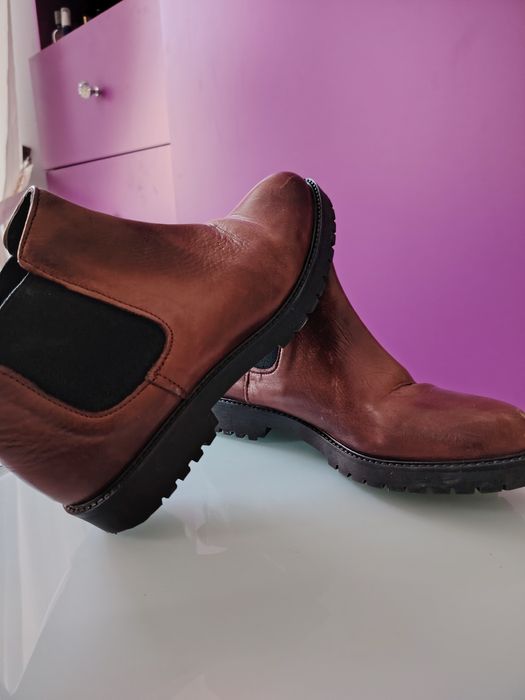 Ghete piele 38 impecabile