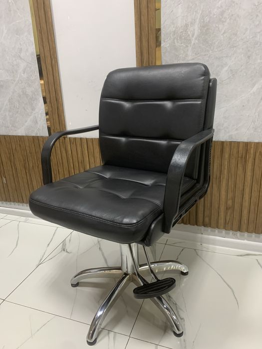 Продам кожаное кресло