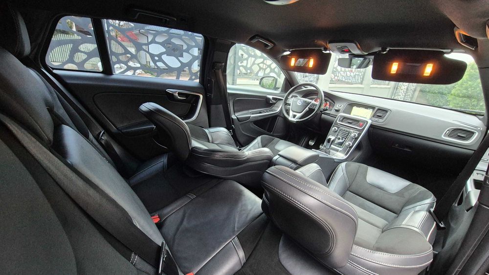 Volvo/V60/R-Design/2.0/181 Cp/Euro 6/Xenon/Led/Bord-Digital/6+1 Viteze