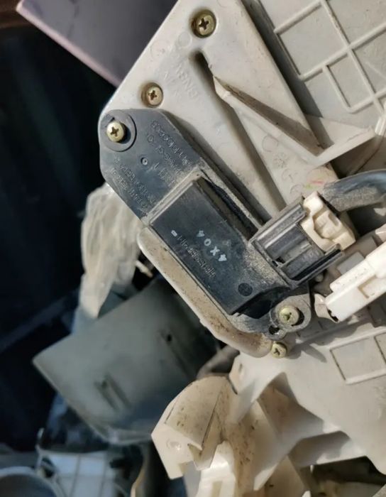 Реостат Мазда 3 5 Mazda