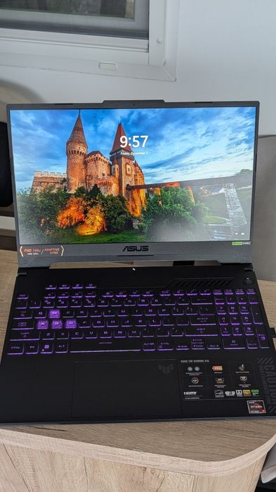 Laptop gaming: ASUS TUF A15 FA507NVR