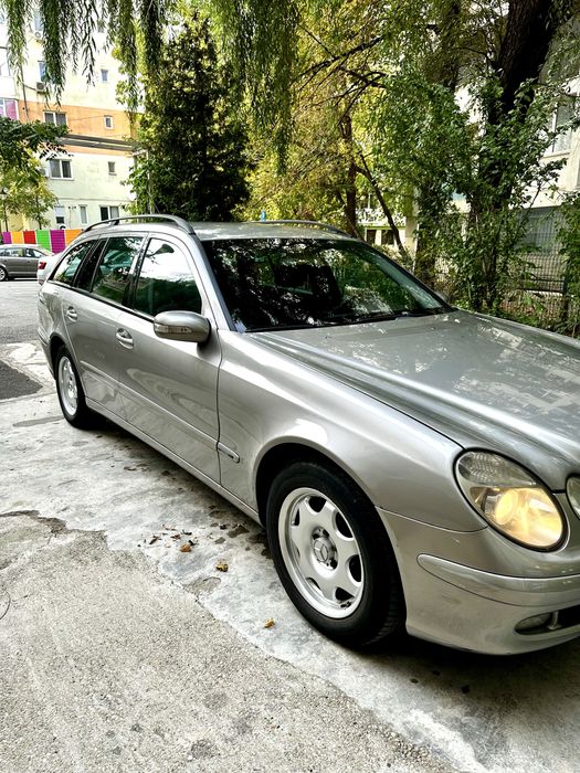 Mercedes E220 CDI T- 2004
